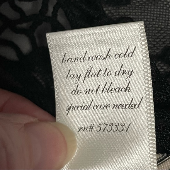 Francesca’s Bird Cage Striped Top Lace Side Panels 3/4 Sleeve Size Small - Picture 11 of 13